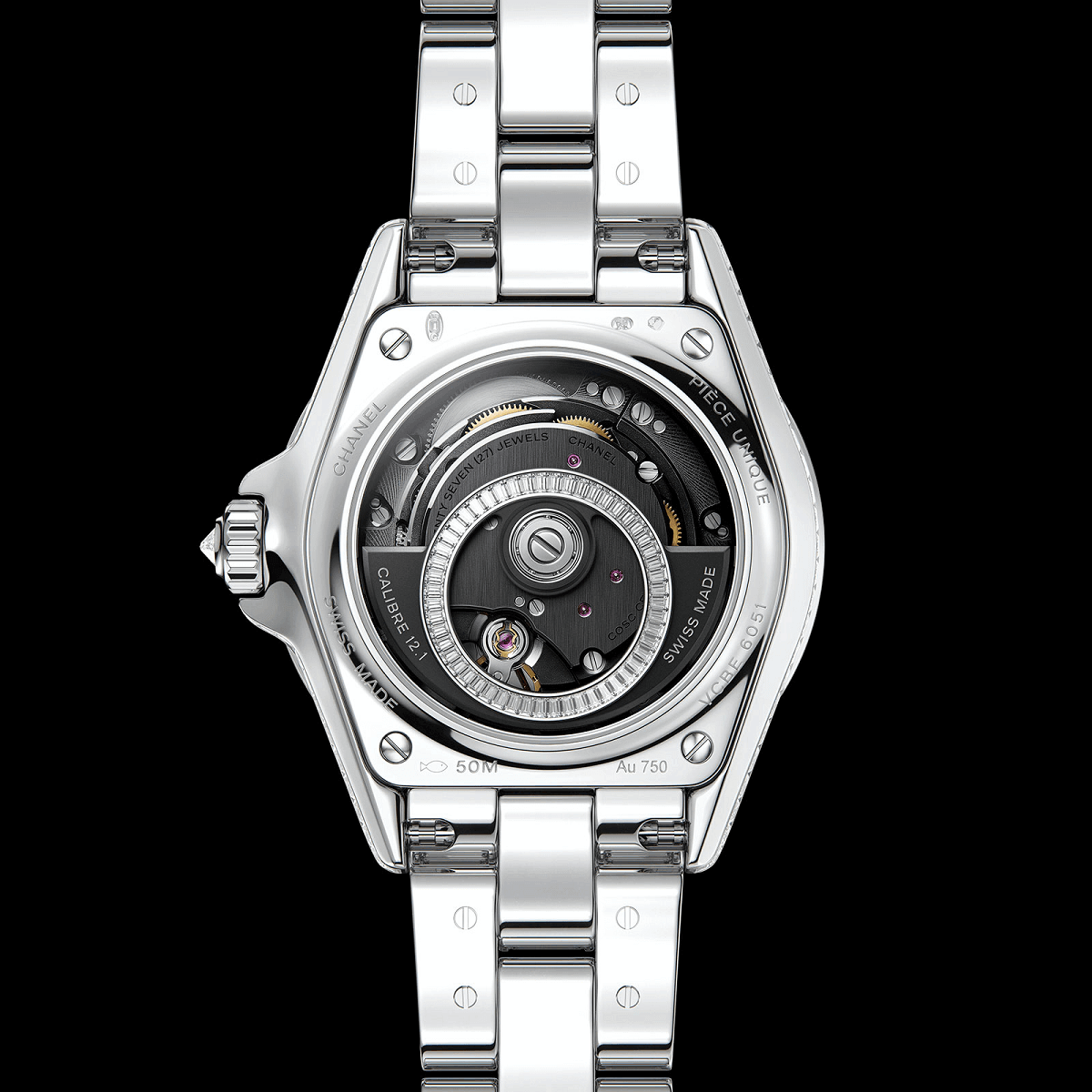 CHANEL J12自身も恥ずかしかった裏蓋