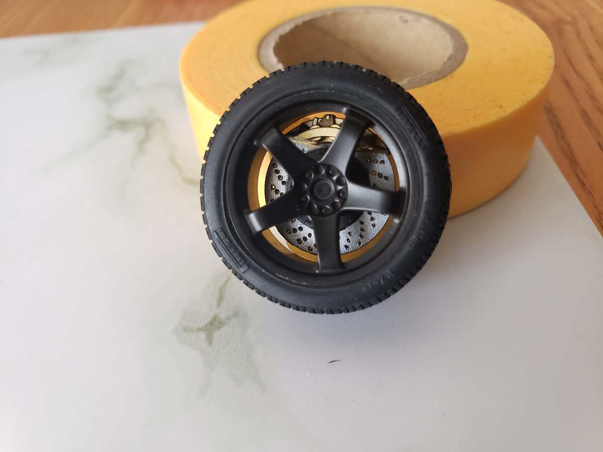 TAMIYA 1/24 R32 GT-Rを極める制作記31 ブレーキの色選定失敗？